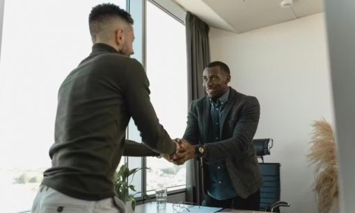 Entrevista de emprego acende alerta para igualdade de gênero