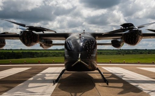 Eve Air Mobilty faz voo de demonstração de eVTOL em São Paulo