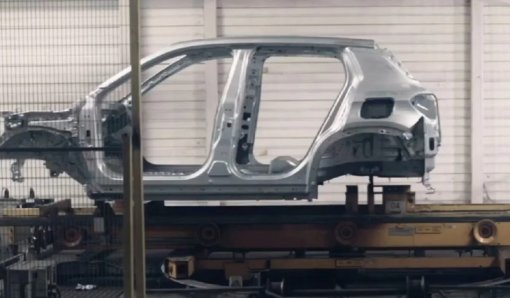 Jeep Avenger 2027 tem primeiras unidades feitas em Porto Real