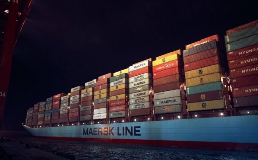 Maersk mantém alerta máximo no Estreito de Ormuz