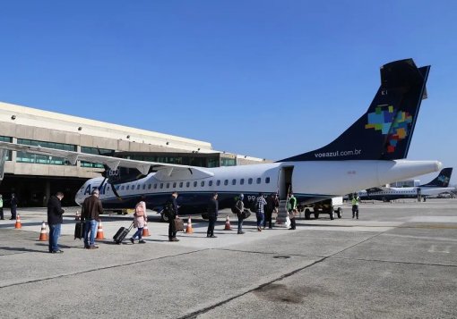 Azul celebra 16 anos de operação em Porto Seguro (BA)