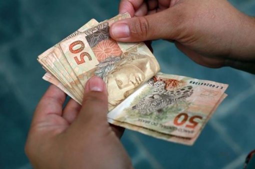 Bancos começam a devolver R$ 1,3 bi a apostadores de bets