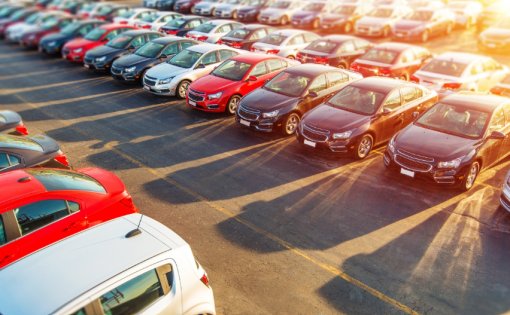 Carros usados ficam mais baratos no Brasil